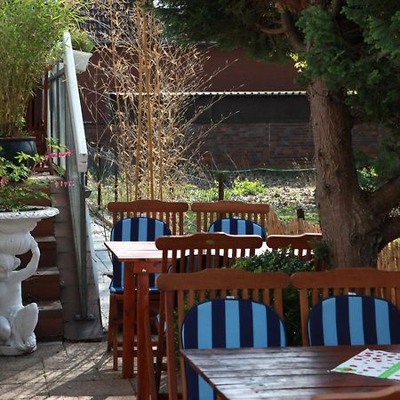 Hotellerie Gasthaus Schubert Гарбсен Екстериор снимка