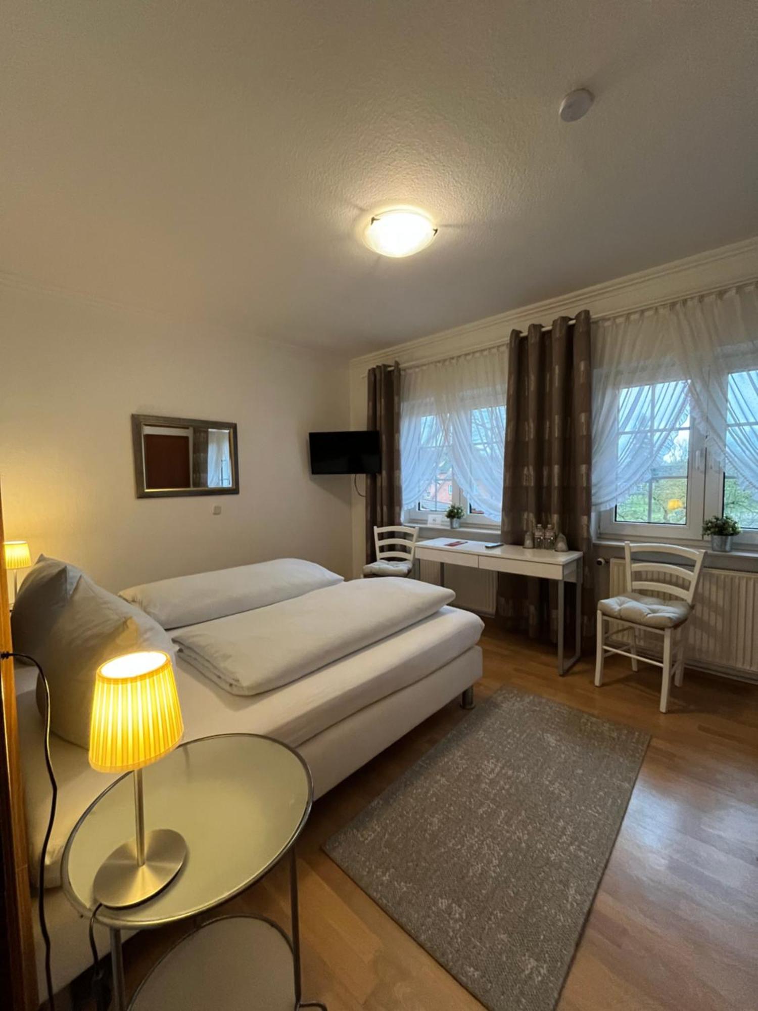 Hotellerie Gasthaus Schubert Гарбсен Екстериор снимка