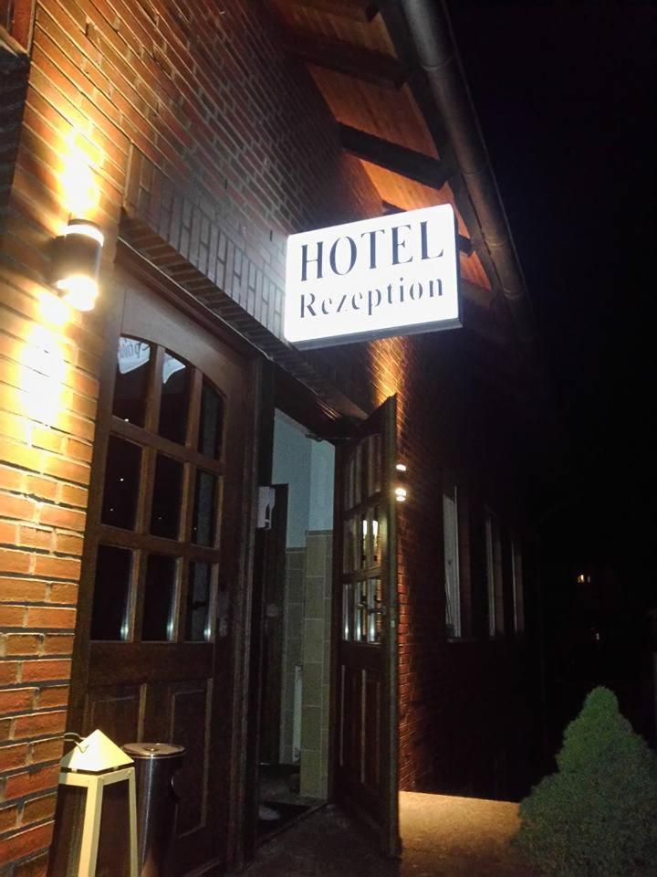 Hotellerie Gasthaus Schubert Гарбсен Екстериор снимка
